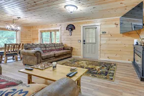 Adams Cabin w/ Game Room & Fire Pit - Innvendig