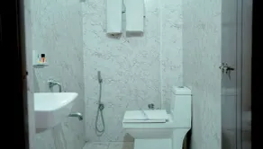 Hotel Mountview Comforts - Bathroom