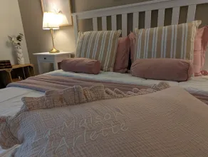 La Maison d'Arlette - Maison d'Hôte ,Gite , Hôtel - Petit déjeuner gourmand inclus - Værelse