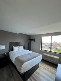 Capital Hotel Long Island City - Room