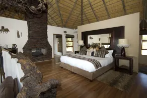 Umzolozolo Private Safari Lodge & Spa - Chambre