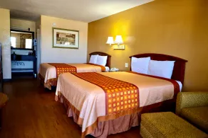 Regency Inn & Suites - Zimmer