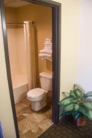 Cottonwood Inn & Suites - Bad