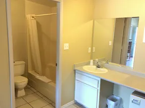Golden Sands Resort Motel - Bathroom