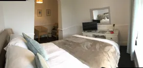 Beacon Hotel Self Catering Apartment - Rum