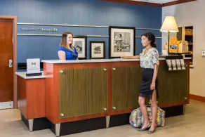 Hampton Inn & Suites Knoxville-Downtown - Réception