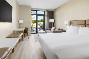 AC Hotel by Marriott Naples 5th Avenue - Room