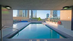 Holiday Inn Express Vancouver-Metrotown (Burnaby) - Piscine