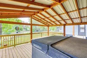 Deck, Hot Tub & Lake View: Brownwood Home! - Innenbereich