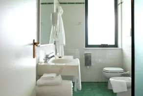 Hotel Romanisio - Salle de bain