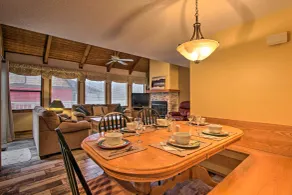 Gated Resort Home: Norris Lake Access, Shared Dock - Interiör