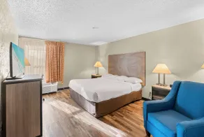 Baymont by Wyndham Lawrence - Chambre