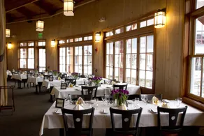 Clay Brook Hotel  - Restaurant