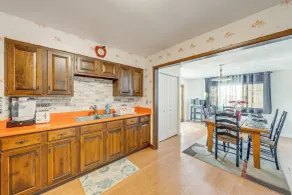 5 Mi to Dtwn Rockford: Pet-friendly Home w/ Yard! - Interiør