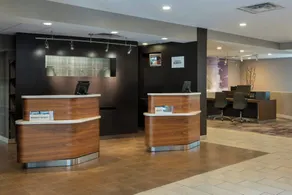 Courtyard by Marriott Lincroft Red Bank - Réception