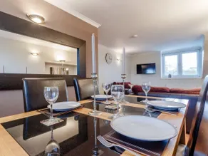 City Apartment with Rural Charm - Restaurante