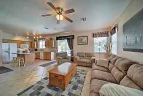 2 Mi to Goodyear Ballpark! Home w/ Poolside Oasis - Interiør