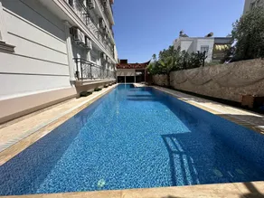 DR. GREENS - Pool