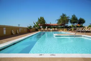 DoubleTree by Hilton Hotel Modesto - Piscine