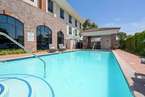 Holiday Inn Express Hotel & Suites Atascadero by IHG - Pool