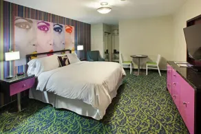 7 Springs Inn & Suites - Chambre