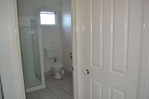Hobart Tower Motel - Bathroom