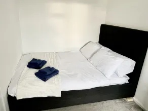 The HK House - Family Friendly Near To Blenheim Palace & Oxford City Centre - Room