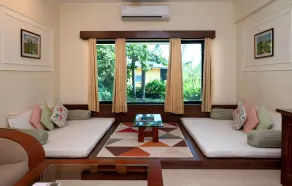Camel Valley Resort & Spa, Igatpuri - Zimmer