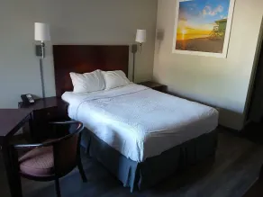 Days Inn & Suites by Wyndham Albuquerque West - Zimmer