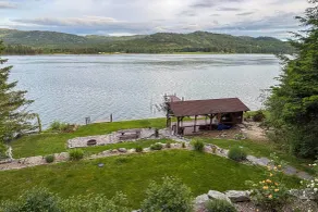 Waterfront Gem on the River! Hot Tub & Boat Dock! - Interiør