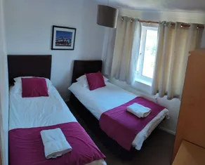 The Worthys - Room