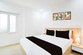 Townhouse Oak LB Nagar Metro Station - Chambre