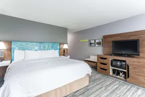 Hampton Inn Auburn - Zimmer
