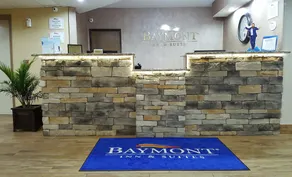 Baymont by Wyndham Belleville Airport Area Free Airport Shuttle - Réception