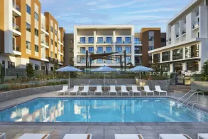 Courtyard by Marriott Sand City Monterey - Piscine