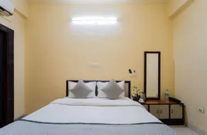 Hotel Triple Three By Aditya Inn - Chambre