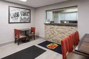 Super 8 by Wyndham Latham - Albany Airport - Hall