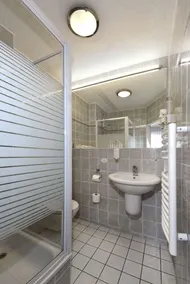 LAT Hotel & Apartmenthaus Berlin - Badezimmer