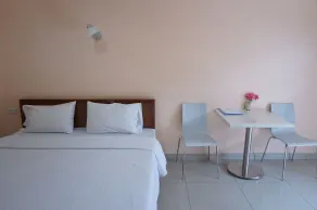 Jirasin Hotel & Apartment - Chambre
