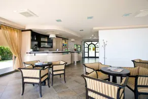 Residence Besass, GTSGroup - Resepsjon