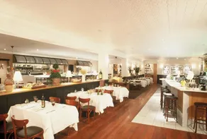Tally Ho Inn - Restaurant