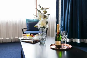 Ramada by Wyndham Diplomat Canberra - Room