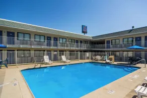 Motel 6-Bellmead, TX - Waco - Piscine