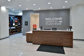 Hampton Inn & Suites Greensboro Downtown - Reception