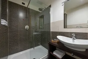 Hotel Motel Futura - Bathroom