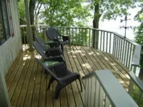 Cozy Digs Lake Lodge w/ 2 Decks, Game Room, Private Dock & Boat Slip - Udsigt fra værelset