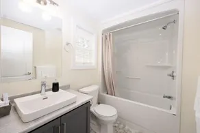 Fiddler's Green Country Cottages - Badrum