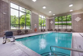 Comfort Suites Boone - University Area - Piscine