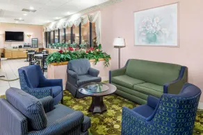 Days Inn by Wyndham Walterboro - Lobby