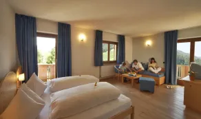 Hotel Dolomiten - Værelse